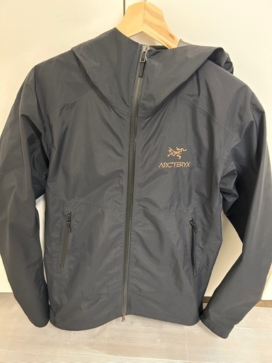 ARC ‘TERYX（アークテリクス） BEAMS Zeta SL レインボー