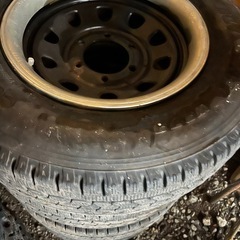 215 70 15 デイトナアルミホイール付　４本セット　6穴　ハイエーストラックに履いてた物の画像