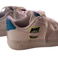 新品★NIKE スニーカー 