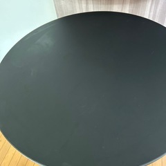オシャレな黒　大人気IKEAの背の高いテーブル　の画像