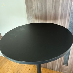 オシャレな黒　大人気IKEAの背の高いテーブル　の画像