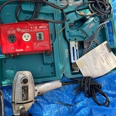 大工道具大量まとめて　工具ドリルスクリュードライバー電気かんな仕上溝切転売商材の画像