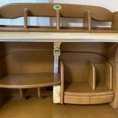 譲ります❗️学習机　細かい傷はありますが丈夫な机ですので充分使えます。の画像