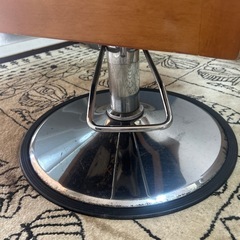 スタイリングチェア　カット　チェア　の画像