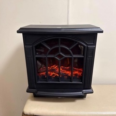 VERSOS 暖炉型ファンヒーターの画像
