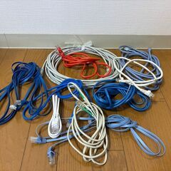 【無料】転居のため一括でお譲りします。 DVDプレーヤー、無線ルーター、ポータブルスピーカー、同軸ケーブル、LANケーブルの画像