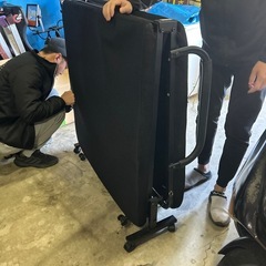 折りたたみベッドの画像