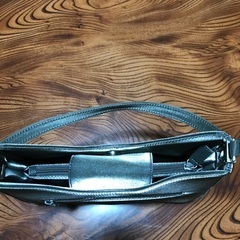 ハンドバッグ自宅保管品　ベトナム製の画像