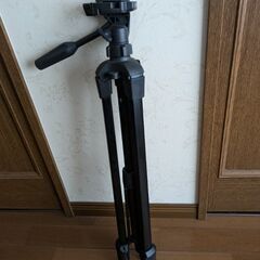 SLIK製カメラ三脚　Ｆ831の画像