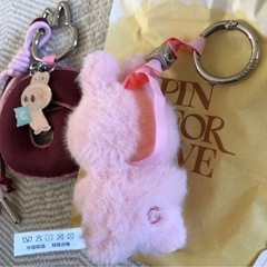 ラブブ アルファベットペンダント イニシャルぬいぐるみ 2点セットの画像