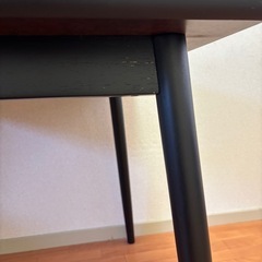 ダイニングテーブルの画像