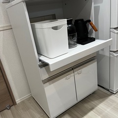 コンセント付き レンジボード 食器棚 家電収納
の画像