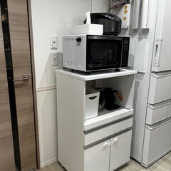 コンセント付き レンジボード 食器棚 家電収納
の画像