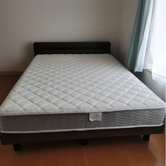 ニトリ ダブル 棚付きすのこベッド (MRS BR) マットレスの画像