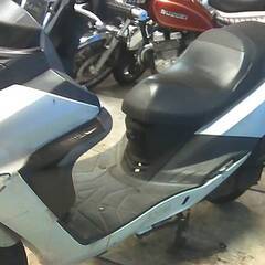 SYM RV125i 白 エンジン始動動画 自賠責保険で乗れます 半額配送キャンペーン 期間限定 現状渡し諸経費￥0- 横浜 P-Yardの画像