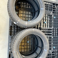 タイヤ四本セットの画像