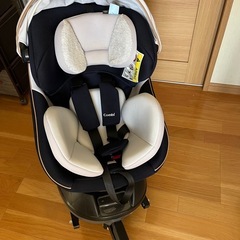 コンビ　チャイルドシート　クルムーヴ　combiの画像
