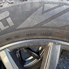 スタッドレスタイヤ　205/60R16の画像