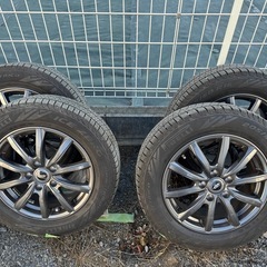 スタッドレスタイヤ　205/60R16の画像