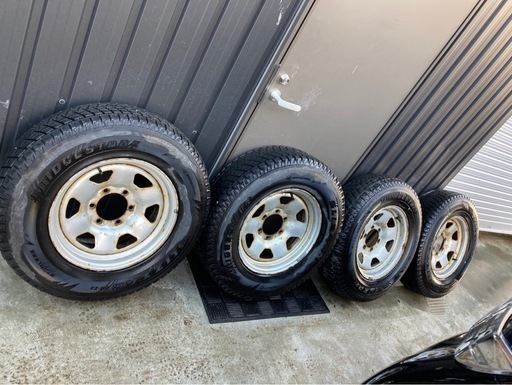 215/80R16 スタッドレスホイール付き4本セット