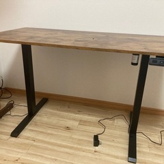 昇降デスク　テーブルの画像