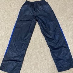 adidasシャカシャカ厚手ズボン
の画像