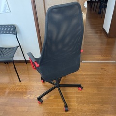 イケア　ゲーミングチェア　HUVUDSPELAREの画像