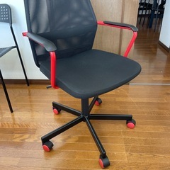 イケア　ゲーミングチェア　HUVUDSPELAREの画像