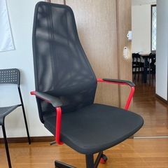 イケア　ゲーミングチェア　HUVUDSPELAREの画像