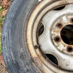 195 75 15 6穴　ハイエースの画像