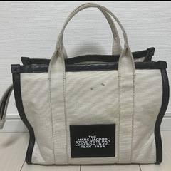 MARC JACOBS THE TOTE BAG アイボリー/ブラックの画像