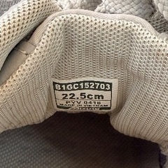 新古品⭐️極上⭐️22.5cm⭐️ミズノ製！の画像