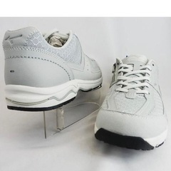 新古品⭐️極上⭐️22.5cm⭐️ミズノ製！の画像