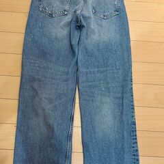 ZARA MID-RISE デニムパンツ(JPサイズ9)の画像