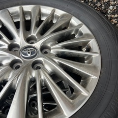 225/60/17 30ヴェルファイア　後期HV 純正ホイールの画像