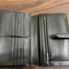 セリーヌ　ラージストラップ 二つ折り長財布 レザーの画像