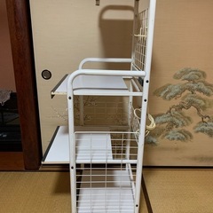 キャスター付４段のレンジ台　スライド式の画像