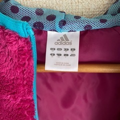 adidas フリースパーカー　ピンク　あったか　フード付きの画像