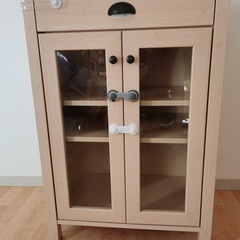  2ドアキャビネットの画像