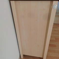  2ドアキャビネットの画像