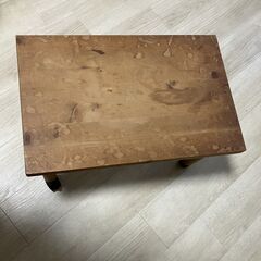 手作り　安定感のある小机　（中古）の画像