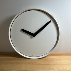 IKEA STOLPA ストルパ ウォールクロック 掛け時計の画像