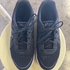 美品アシックスシューズ　27cm の画像