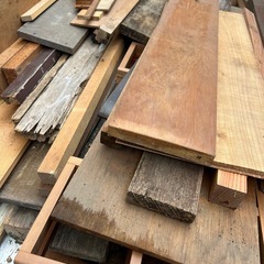 木材　薪　　差し上げますの画像