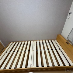 すのこベッド(コンセント2口付)の画像