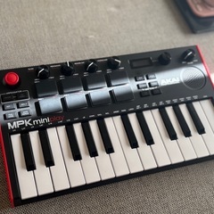 AKAI Professional MPK mini Play MK3の画像