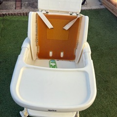 ベビーチェアーの画像