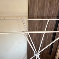 オシャレな白いもの干し竿の画像