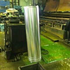 【土日休み＆基本定時退社★】設立70年以上の安定企業でメッキ職人を目指そう！空調完備で毎日快適◎日勤専属◎休憩70分！年間休日120日以上！髪色髪型自由！経験不問！月給22万円以上可◎の画像