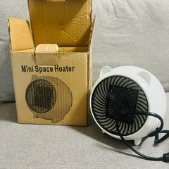 ミニ セラミック ヒーター XY-607（250W / デスク用 / 動作良好）の画像